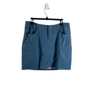 Kuhl Women’s Pocketed Skort—reposhing for smaller size